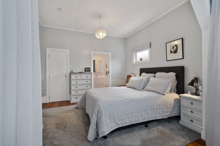 Photo of property in 89 Bridge Street, Bulls, 4818