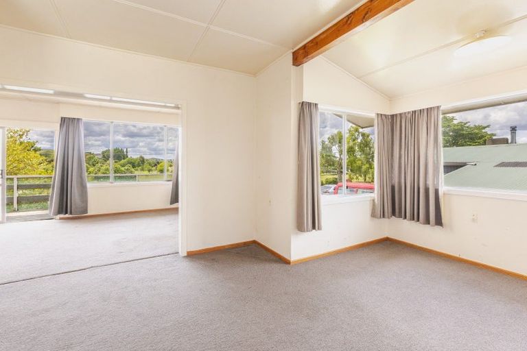 Photo of property in 64 Mount Herbert Road, Waipukurau, 4200
