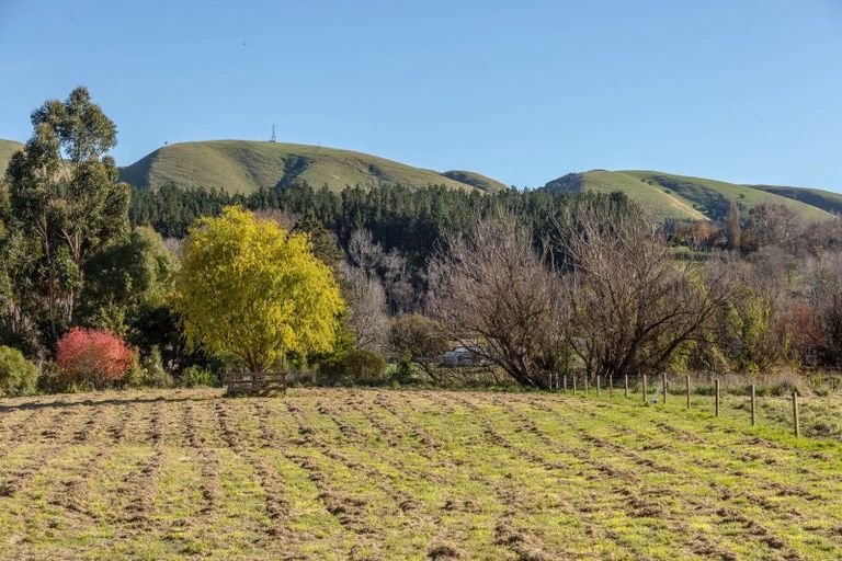 Photo of property in 1017b Longbush Road, Longbush, 5884