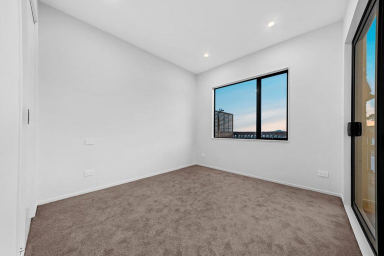 Photo of property in 4 Moko Road, Orewa, 0931