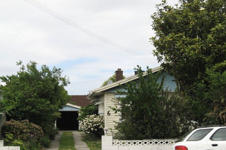 Photo of property in 6 Nortons Road, Avonhead, Christchurch, 8042