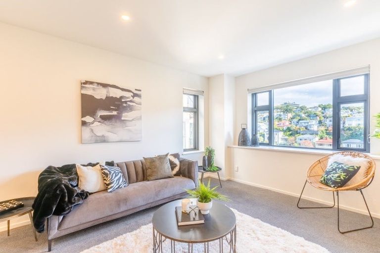 Photo of property in Terrace Garden Apartments, 14a/120 The Terrace, Wellington Central, Wellington, 6011