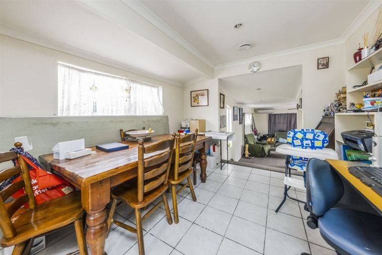 Photo of property in 14 Duggan Avenue, Mangere, Auckland, 2022