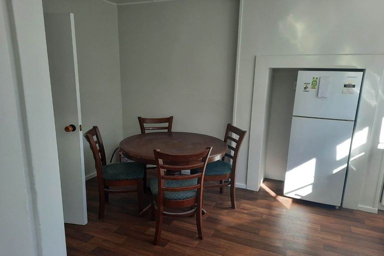 Photo of property in 16 Lansdowne Street, Strathern, Invercargill, 9812