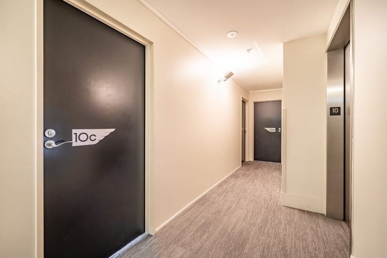 Photo of property in St Peters Apartments, 10c/192 Willis Street, Te Aro, Wellington, 6011