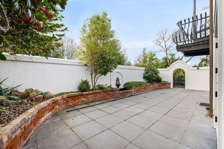 Photo of property in 125 Stapletons Road, Richmond, Christchurch, 8013