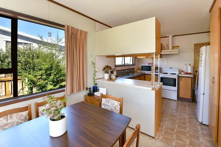 Photo of property in 9 Matai Road, Stanmore Bay, Whangaparaoa, 0932