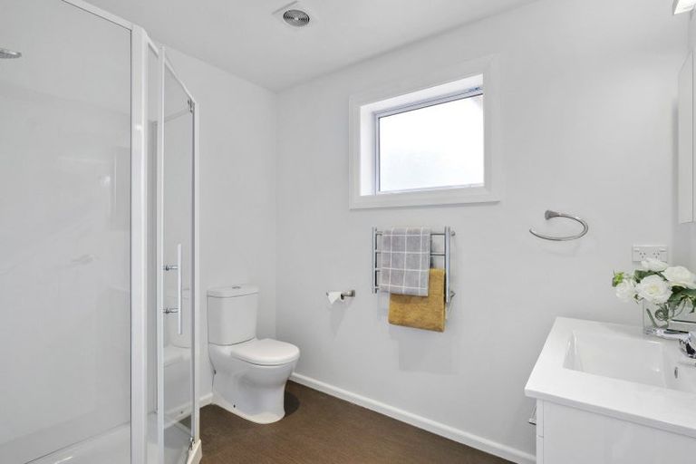 Photo of property in 56 Gilberthorpes Road, Hei Hei, Christchurch, 8042