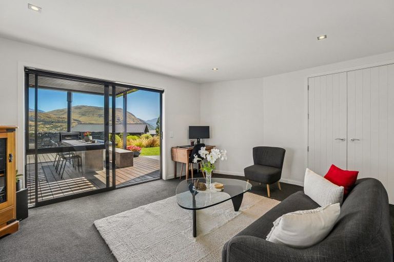 Photo of property in 15 Mckellar Drive, Jacks Point, Queenstown, 9371