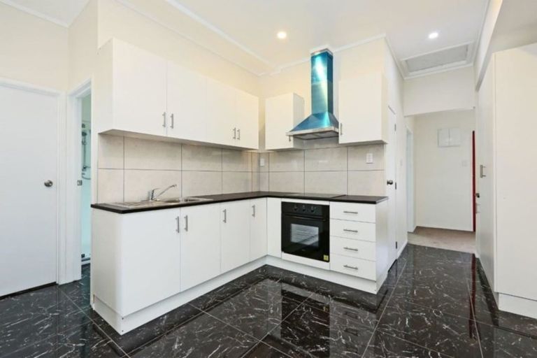 Photo of property in 512 Eastbourne Street East, Hastings, 4122