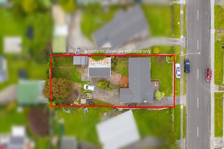 Photo of property in 21 Mazengarb Road, Paraparaumu Beach, Paraparaumu, 5032