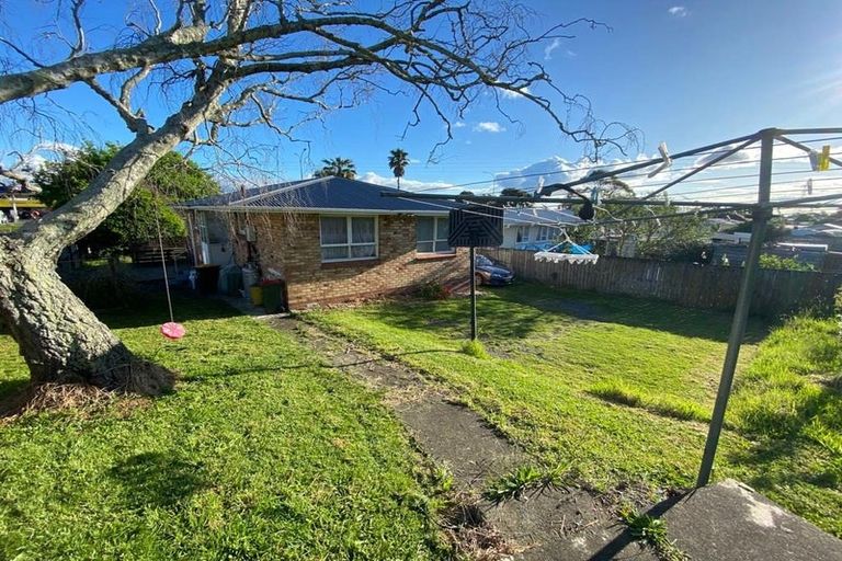 Photo of property in 214 East Tamaki Road, Otara, Auckland, 2023