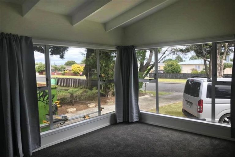 Photo of property in 13 Mail Avenue, Weymouth, Auckland, 2103