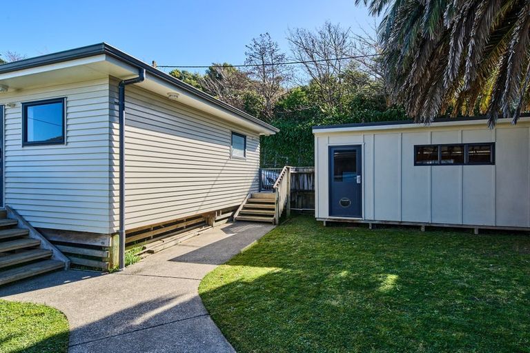 Photo of property in 316 Main Road, Tawa, Wellington, 5028