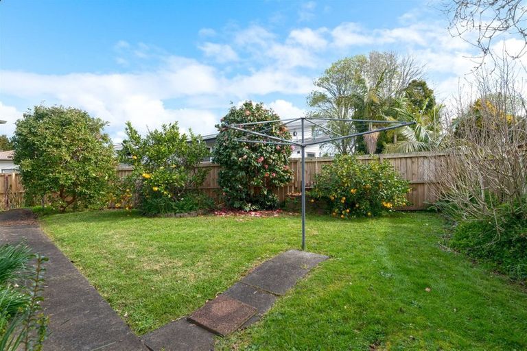 Photo of property in 5/1 Ribblesdale Road, Henderson, Auckland, 0612