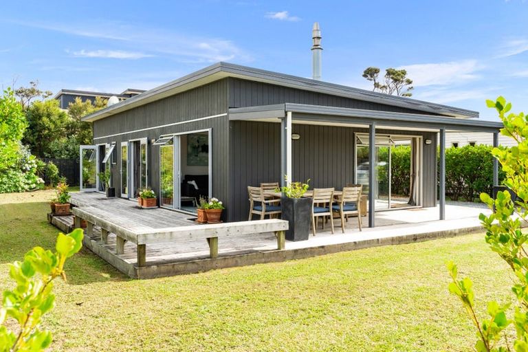 Photo of property in 19 Seabreeze Road, Mangawhai Heads, Mangawhai, 0505