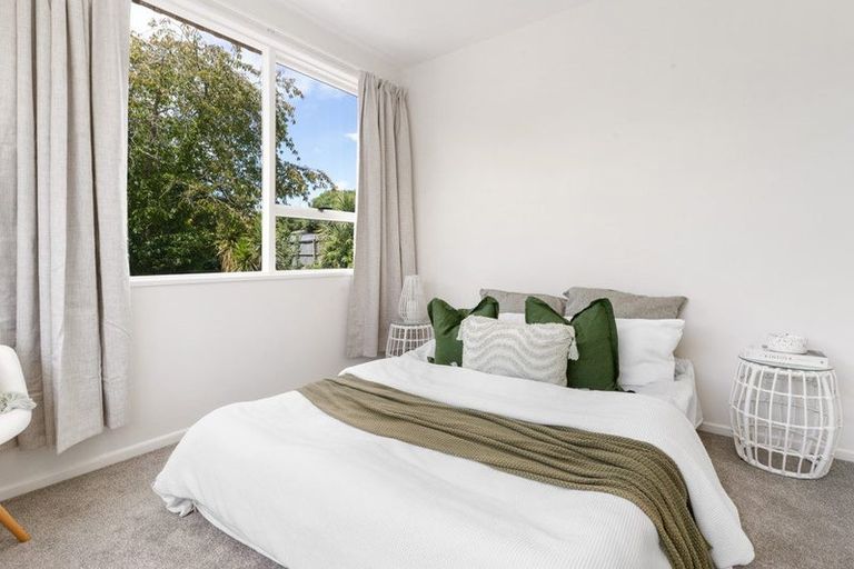 Photo of property in 22 Besant Place, Avondale, Christchurch, 8061