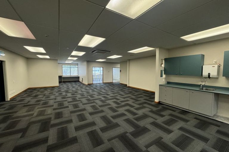 Photo of property in 241 Princes Street, Strathern, Invercargill, 9812