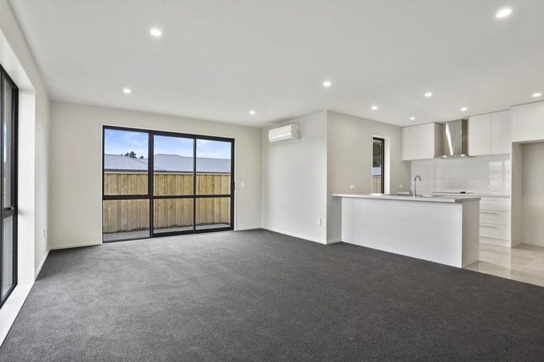 Photo of property in 71 Hilton Drive, Amberley, 7410