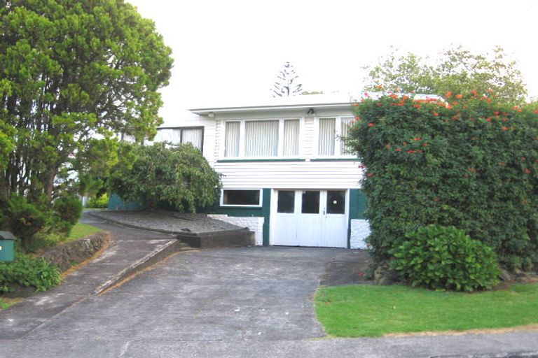 Photo of property in 22 Mcclintock Road, Massey, Auckland, 0614