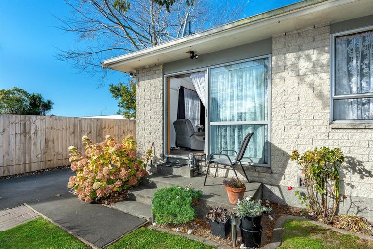 Photo of property in 4/110 Barbour Street, Waltham, Christchurch, 8011