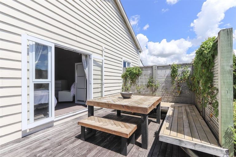 Photo of property in 19 Richmond Street, Inglewood, 4330