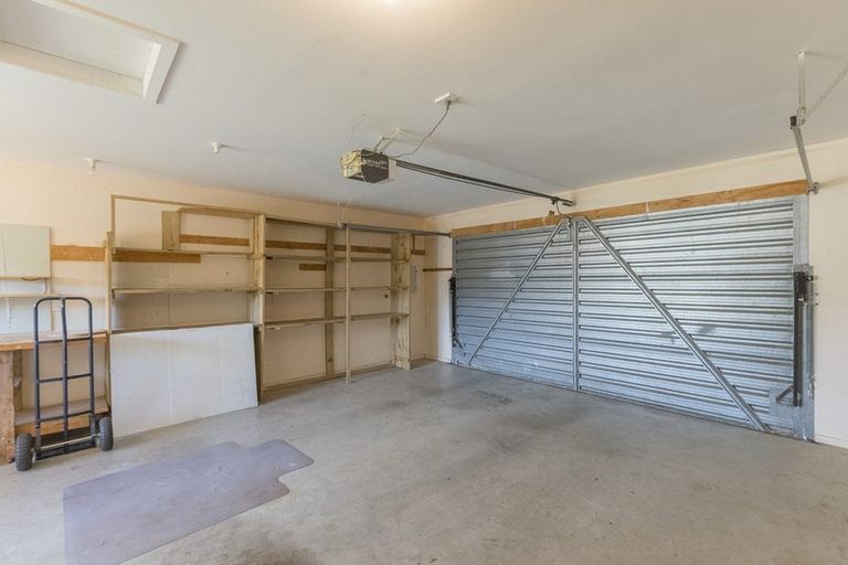 Photo of property in 102 Makarini Street, Paraparaumu, 5032