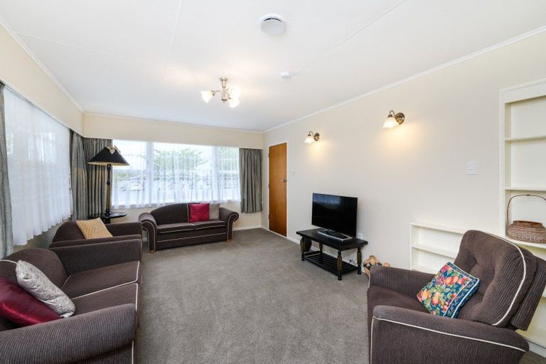 Photo of property in 12 Dewe Avenue, Feilding, 4702