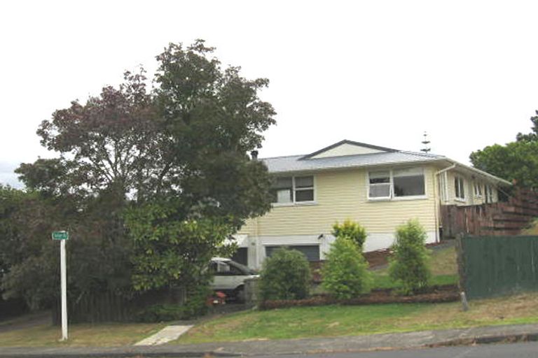 Photo of property in 24 Juniper Road, Sunnynook, Auckland, 0620