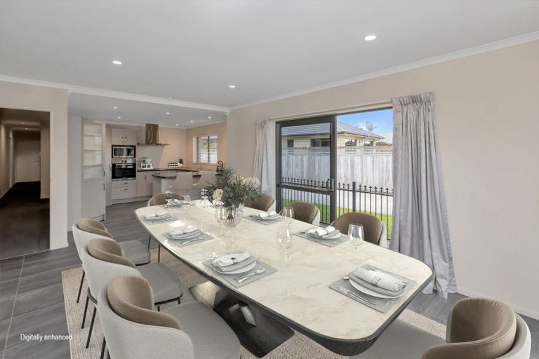 Photo of property in 5 Aarts Place, One Tree Point, 0118