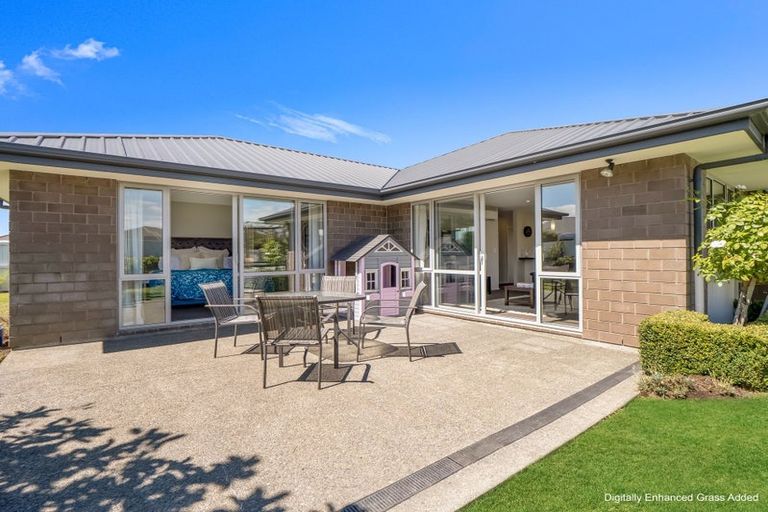 Photo of property in 6 Galatos Street, Rangiora, 7400