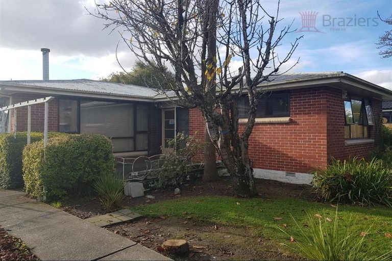 Photo of property in 11 Lochee Road, Upper Riccarton, Christchurch, 8041