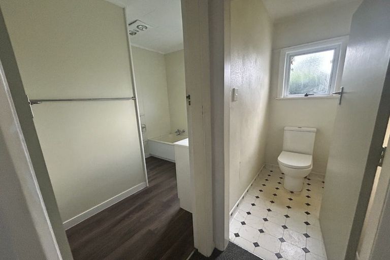 Photo of property in 86 Florence Avenue, Palmerston North, 4414