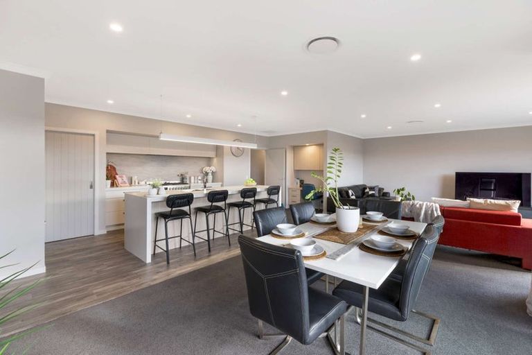 Photo of property in 14 Stowell Drive, Cromwell, 9310