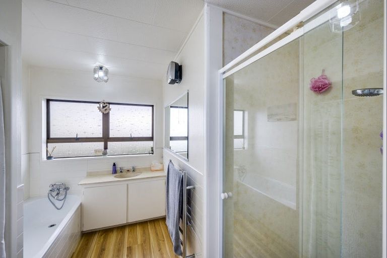 Photo of property in 213 Taradale Road, Pirimai, Napier, 4112