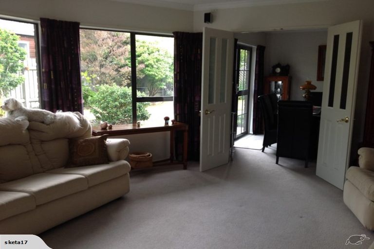 Photo of property in 16a Turon Crescent, Totara Park, Upper Hutt, 5018