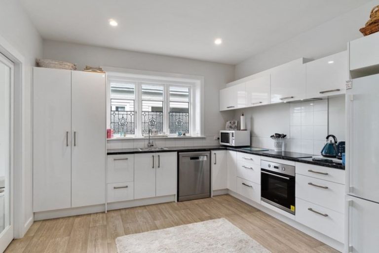 Photo of property in 158 Hills Road, Edgeware, Christchurch, 8013