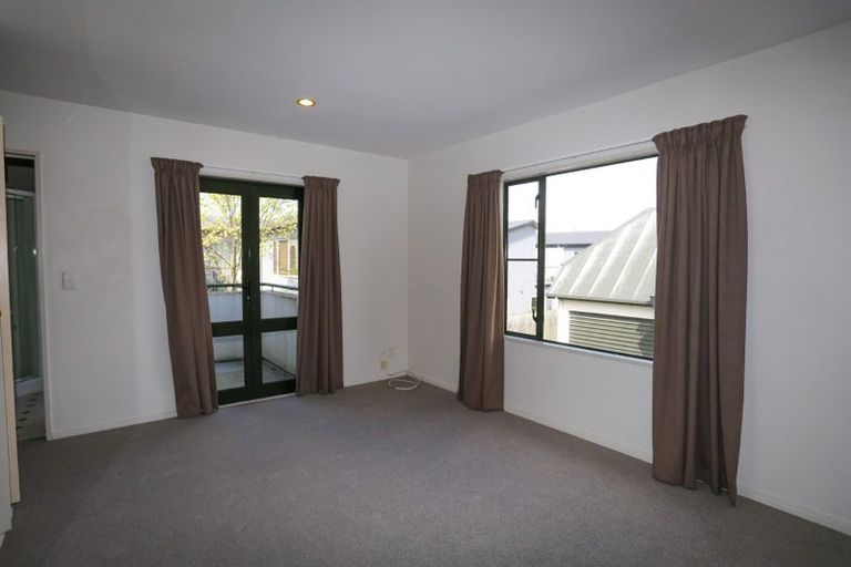 Photo of property in 4/21 Darvel Street, Riccarton, Christchurch, 8011