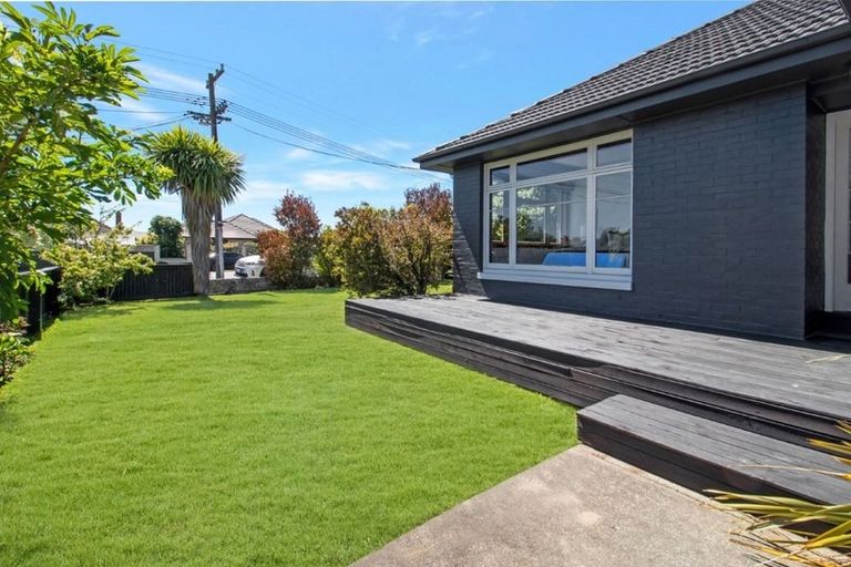 Photo of property in 11 Craven Street, Sockburn, Christchurch, 8042