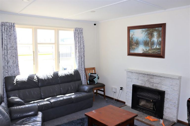 Photo of property in 10 Robertson Street, Oamaru North, Oamaru, 9400