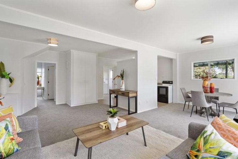 Photo of property in 12 Stanmore Bay Road, Stanmore Bay, Whangaparaoa, 0932