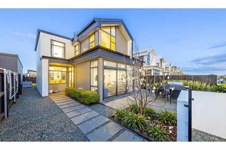 Photo of property in 49 Battalion Drive, Papakura, 2110