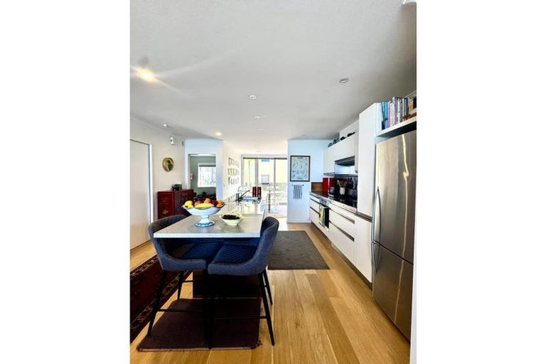 Photo of property in Marrakech Cafe, 14/305 Evans Bay Parade, Hataitai, Wellington, 6021