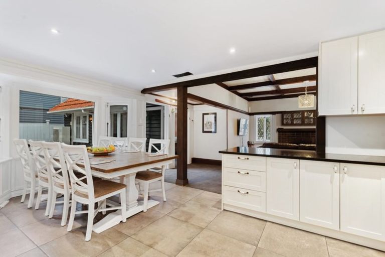 Photo of property in 1/38a Norwood Road, Bayswater, Auckland, 0622