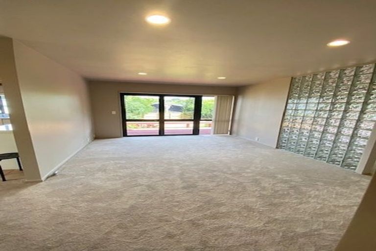 Photo of property in 2/6 Napoleon Avenue, Milford, Auckland, 0620