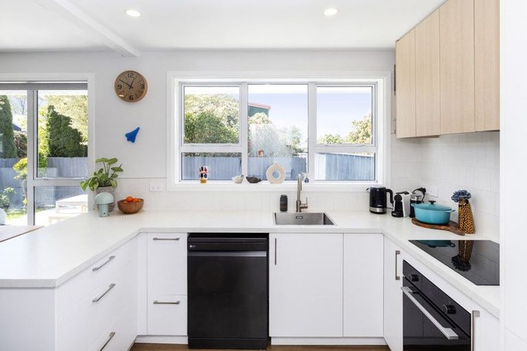 Photo of property in 1/216 Waimairi Road, Ilam, Christchurch, 8041