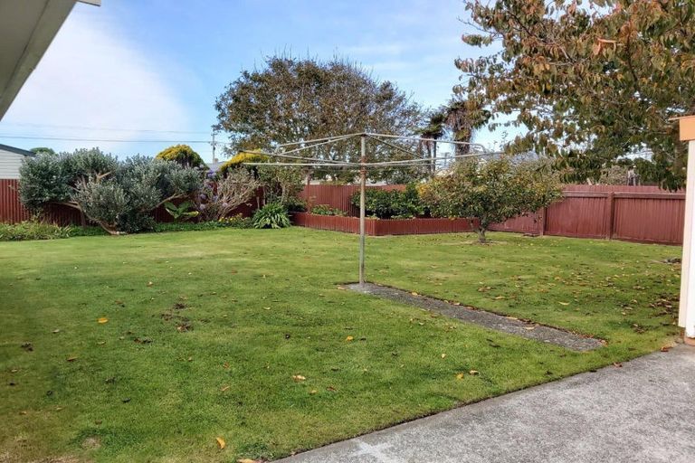 Photo of property in 6 Murray Avenue, Hawera, 4610