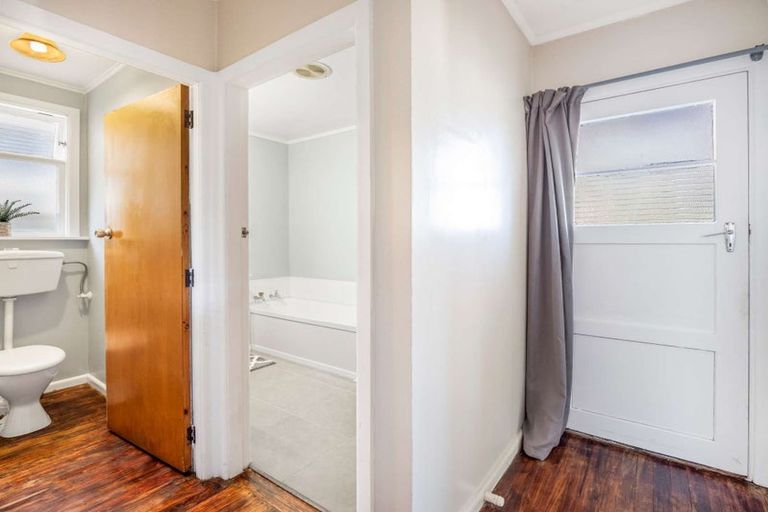 Photo of property in 15 Derwent Street, Oamaru North, Oamaru, 9400