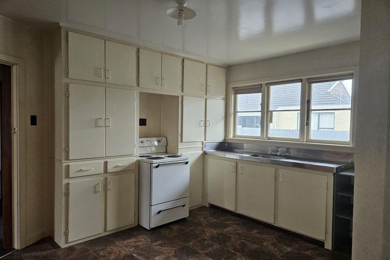 Photo of property in 113 Yaldhurst Road, Sockburn, Christchurch, 8042