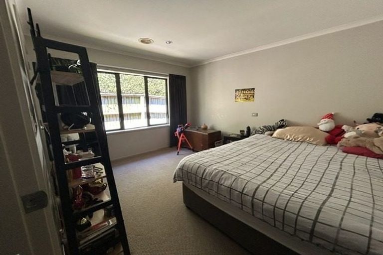 Photo of property in 34 Sumner Terrace, Aotea, Porirua, 5024